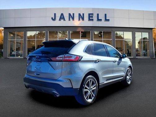 2021 Ford Edge Titanium