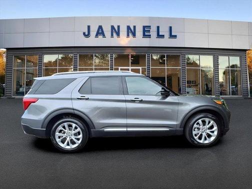 2023 Ford Explorer Platinum