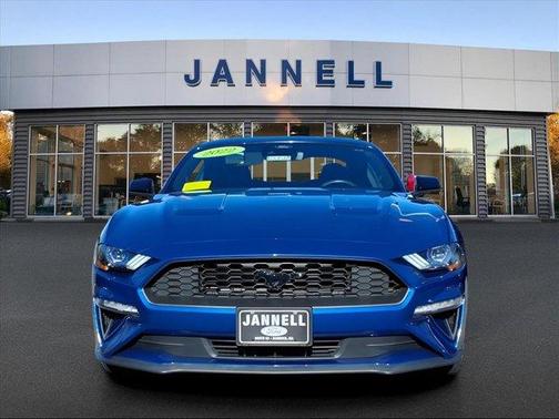 2022 Ford Mustang EcoBoost