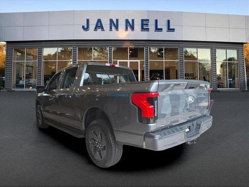 2025 Ford F-150 Lightning Flash
