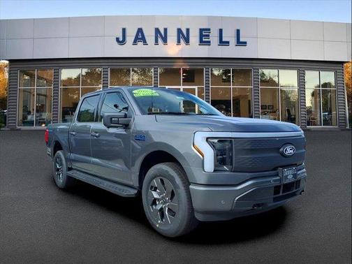 2025 Ford F-150 Lightning Flash