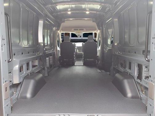 2025 Ford Transit-250 148 WB Medium Roof Cargo