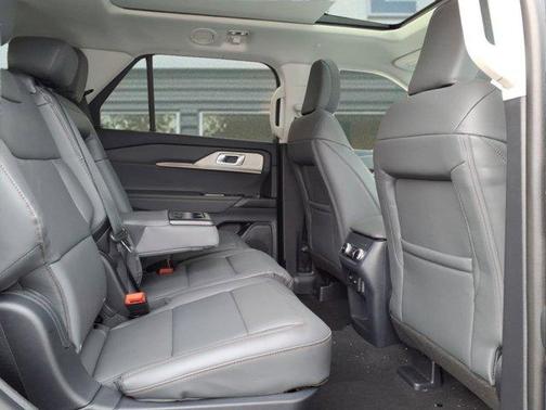2026 Ford Explorer XLT