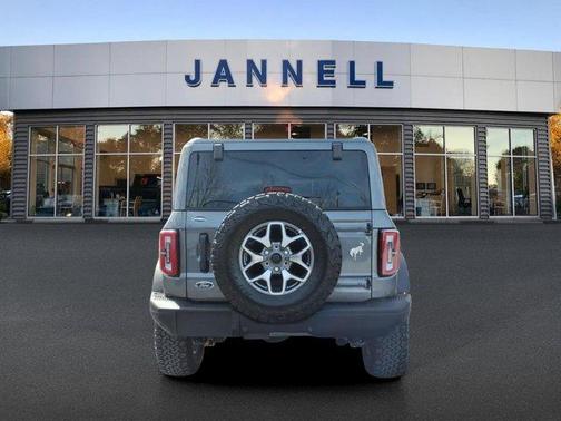 Carbonized Gray Metallic 2025 Ford Bronco Badlands