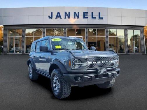 Carbonized Gray Metallic 2025 Ford Bronco Badlands