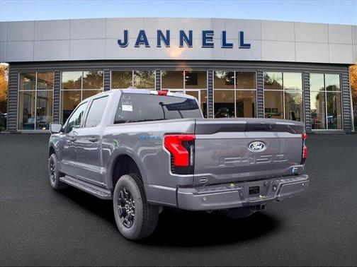 2025 Ford F-150 Lightning XLT