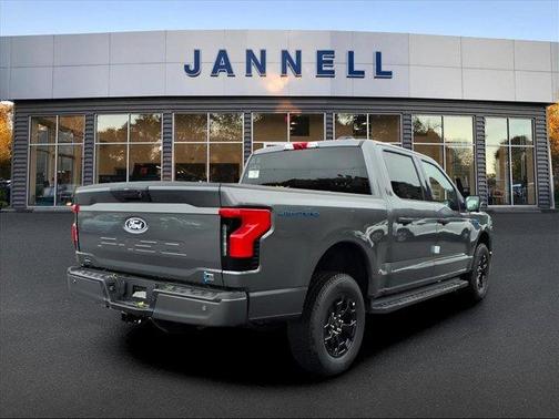 2025 Ford F-150 Lightning XLT