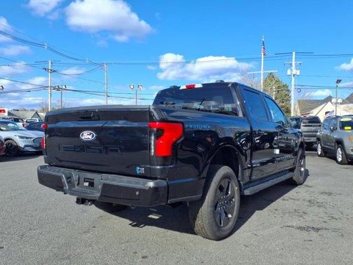 2025 Ford F-150 Lightning Flash
