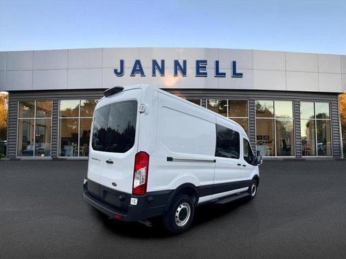 2023 Ford Transit-250 T250