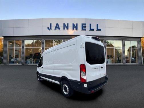 2023 Ford Transit-250 T250