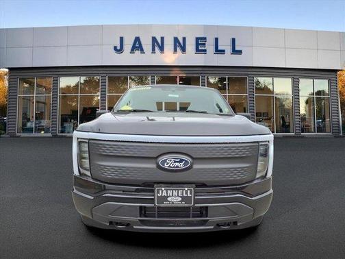 2025 Ford F-150 Lightning XLT