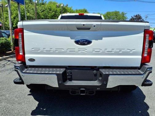 2024 Ford F-350 Lariat Super Duty