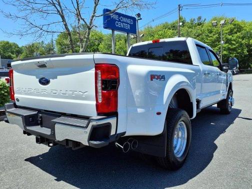 2024 Ford F-350 Lariat Super Duty