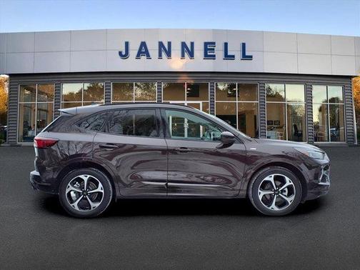 2023 Ford Escape ST-Line Elite