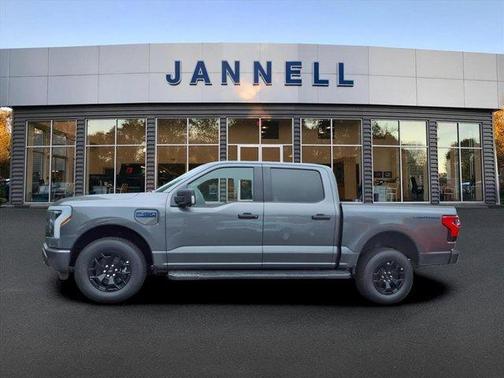 2025 Ford F-150 Lightning XLT