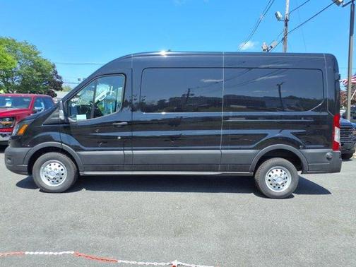 2025 Ford Transit-250 148 WB Medium Roof Cargo