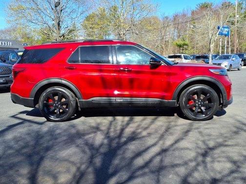 2022 Ford Explorer ST