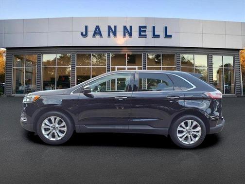 2020 Ford Edge Titanium