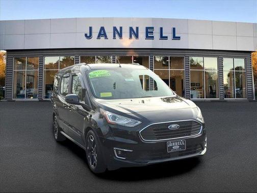2022 Ford Transit Connect Titanium