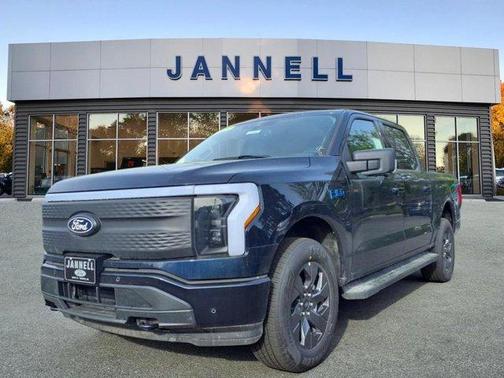 2025 Ford F-150 Lightning Flash