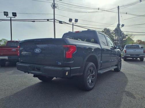 2025 Ford F-150 Lightning Flash