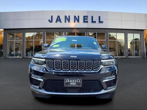 2023 Jeep Grand Cherokee Summit