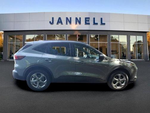 Carbonized Gray Metallic 2025 Ford Escape ST-Line Select