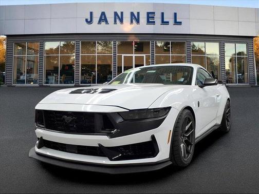 2024 Ford Mustang Dark Horse