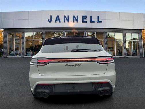 2023 Porsche Macan GTS