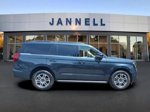 Stone Blue Metallic 2025 Ford Expedition Active