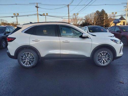 2025 Ford Escape PHEV