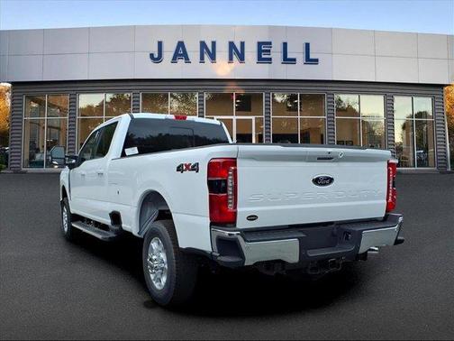 2026 Ford F-350 XLT