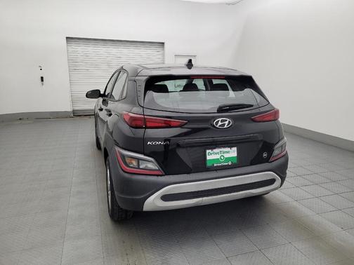 2022 Hyundai KONA SE