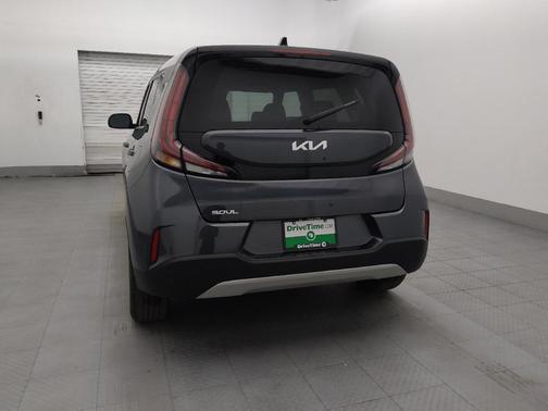 Gravity Gray 2025 Kia Soul LX