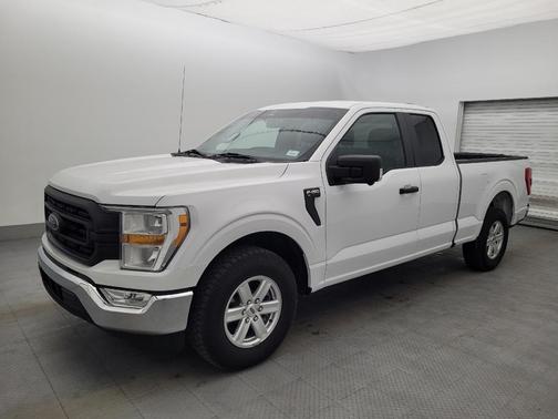 White 2022 Ford F-150 XL