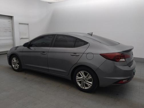 Gray 2019 Hyundai ELANTRA SEL