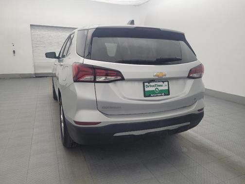 Silver Ice Metallic 2022 Chevrolet Equinox 1LT