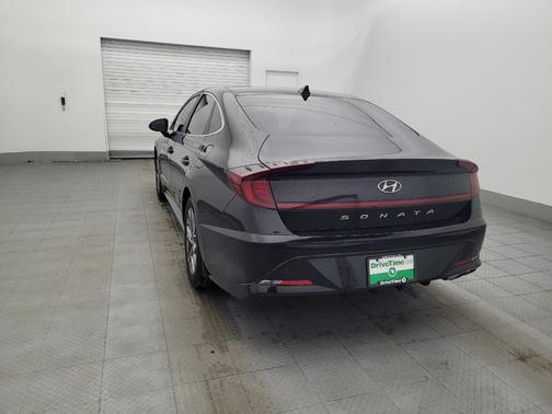 2022 Hyundai SONATA SEL