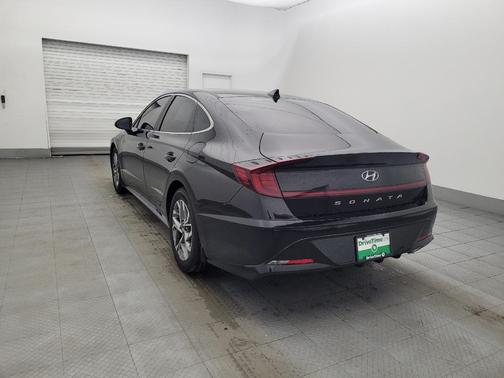 2022 Hyundai SONATA SEL
