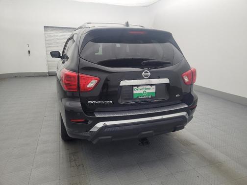 2019 Nissan Pathfinder SL