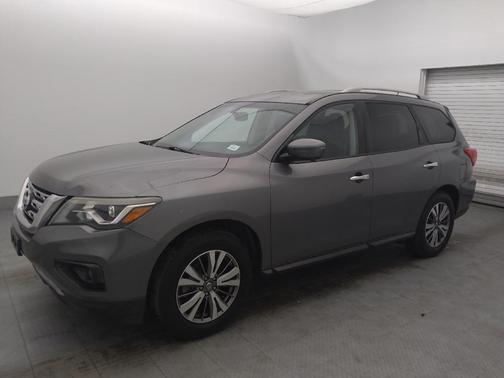 Gun Metallic 2018 Nissan Pathfinder SL