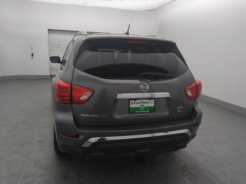 Gun Metallic 2018 Nissan Pathfinder SL