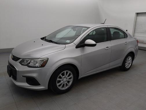 Silver Ice Metallic 2019 Chevrolet Sonic LT