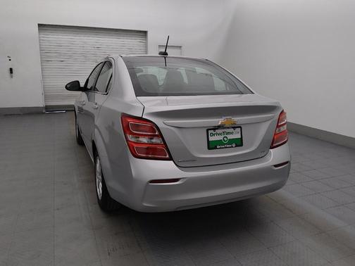 Silver Ice Metallic 2019 Chevrolet Sonic LT