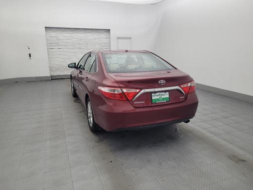 2016 Toyota Camry XLE