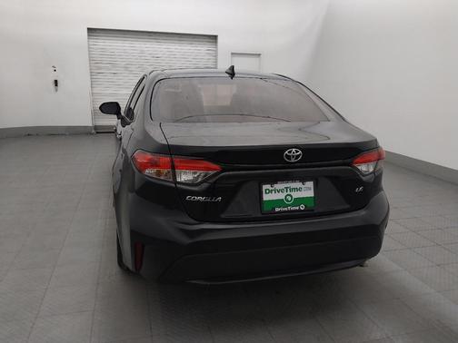 Black 2022 Toyota Corolla LE