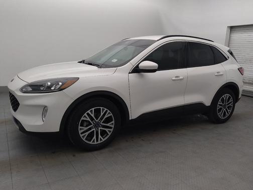 Star White Metallic Tri-Coat 2022 Ford Escape SEL