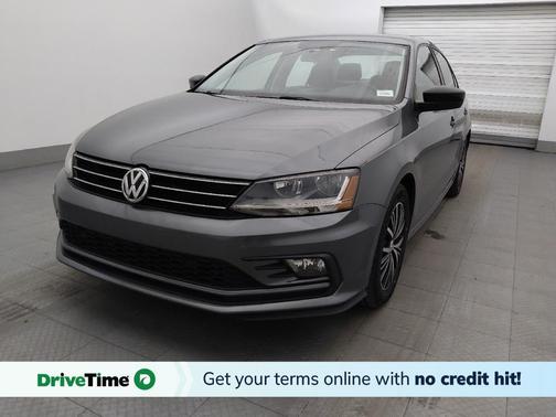 Platinum Gray Metallic 2018 Volkswagen Jetta 1.4T Wolfsburg Edition