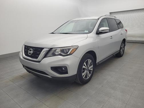 2019 Nissan Pathfinder SV