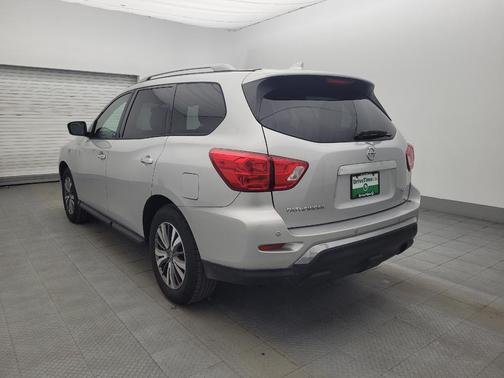 2019 Nissan Pathfinder SV